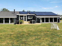 Four-Bedroom Holiday home in Hjørring 2