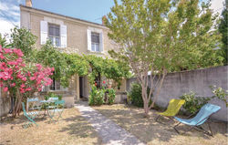 Four-Bedroom Holiday Home in Avignon