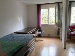 Room in maisonette with garden, parking place