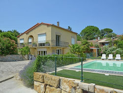 Attractive Villa in Carcassonne with Jacuzzi