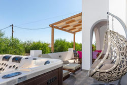 Villa Parisi Naxos Luxury Villas&Jacuzzi