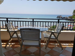 Corfu Glyfada Beachfront Apartment 2
