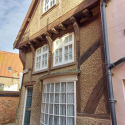 QUAY STREET SEASIDE COTTAGE - Historic Hotels and Properties Ltd
