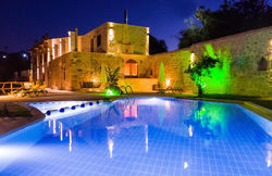 Zouridi Villa with Pool, Ping Pong, Children's Area & BBQ!