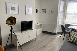 The Four Bays Apartment - Cliftonville Central - By Goldex Coastal Breaks