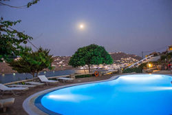 Ornos/Pouli private apartments w shared swimming pool