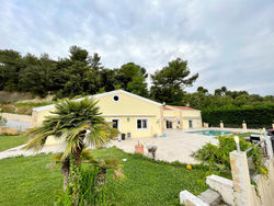 Villa De Luxe - Nice St Pancrace - 9 Pièces avec piscine